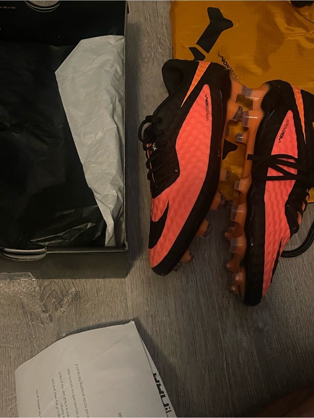 Nike Hypervenoms Authentic RGN - Picture 2 of 10